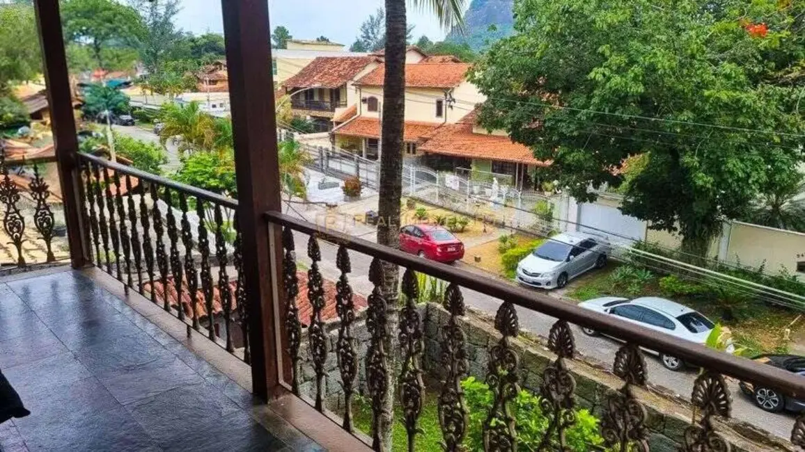 Casa com 6 quartos à venda, 391m2 em Anil, Rio De Janeiro - RJ - imagem 6 Foto 6 de Casa com 6 quartos à venda, 391m2 em Anil, Rio De Janeiro - RJ