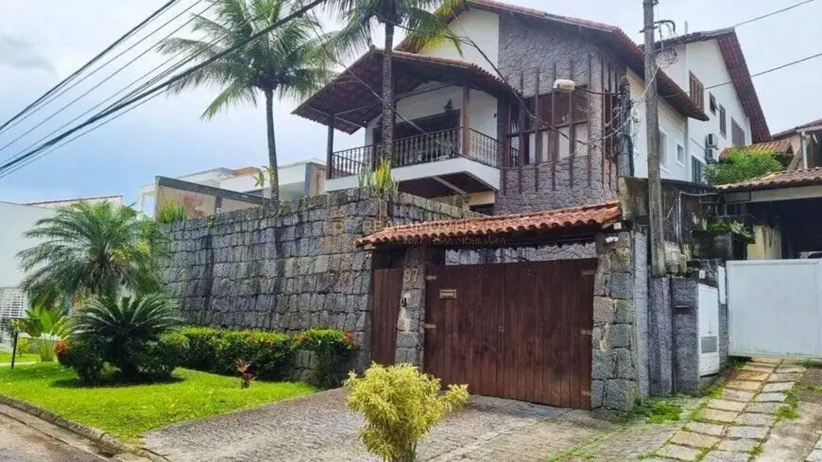 Casa com 6 quartos à venda, 391m2 em Anil, Rio De Janeiro - RJ - imagem 8 Foto 8 de Casa com 6 quartos à venda, 391m2 em Anil, Rio De Janeiro - RJ