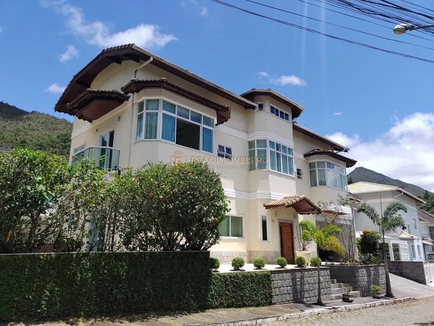 Foto 1 de Casa com 6 quartos à venda, 256m2 em Tijuca, Teresopolis - RJ