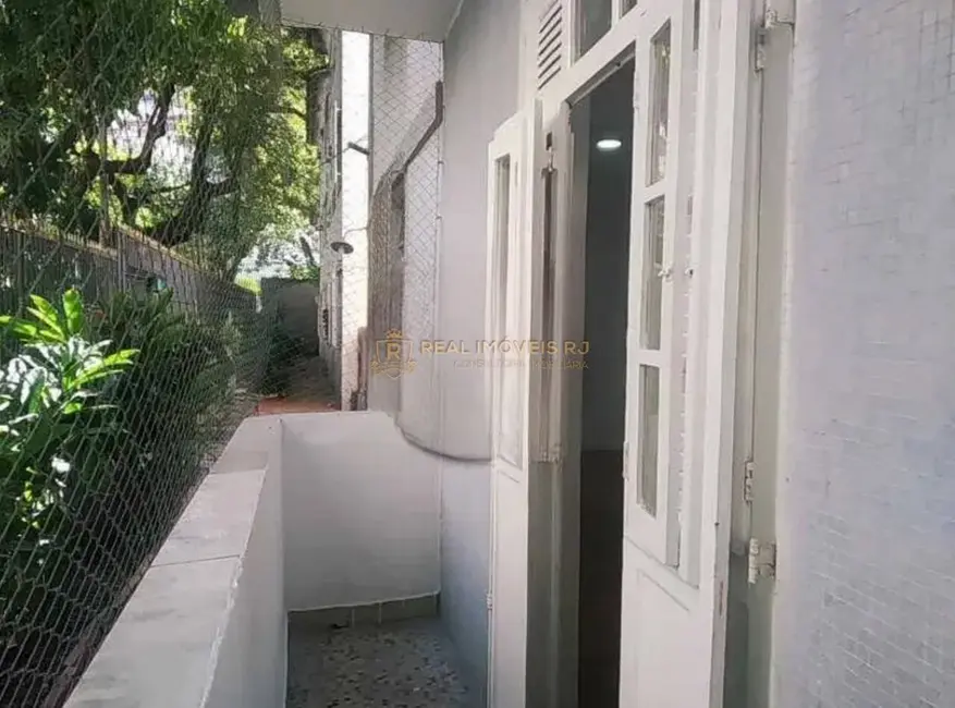 Apartamento com 3 quartos à venda, 100m2 em Tijuca, Rio De Janeiro - RJ - imagem 3 Foto 3 de Apartamento com 3 quartos à venda, 100m2 em Tijuca, Rio De Janeiro - RJ