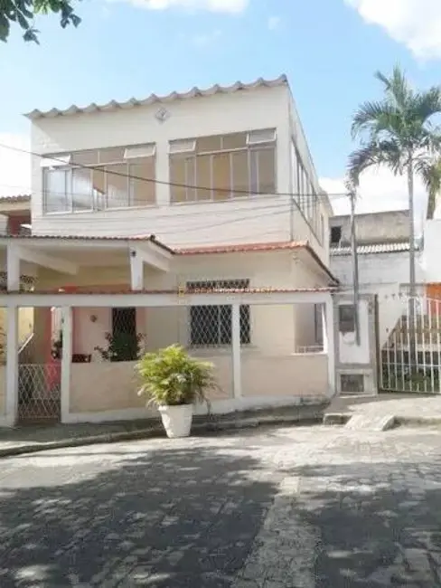 Foto 1 de Casa com 4 quartos à venda, 236m2 em Vila Valqueire, Rio De Janeiro - RJ