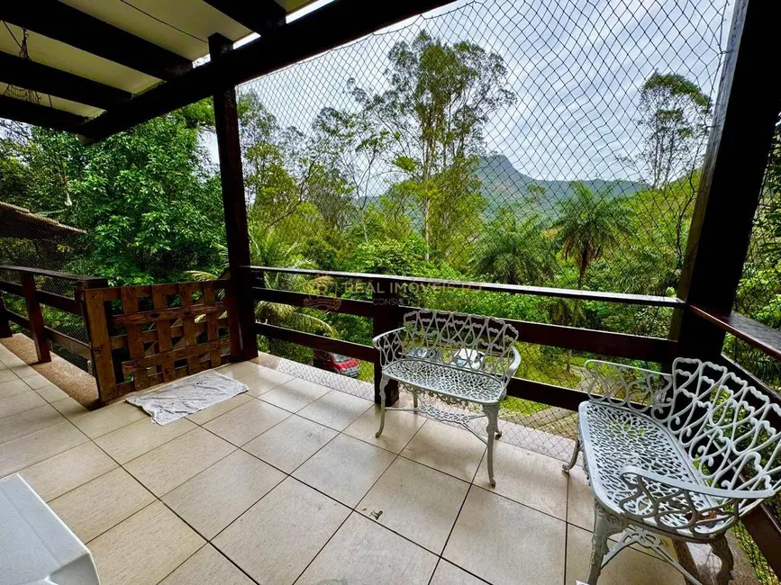 Casa com 3 quartos à venda, 1200m2 em Jacarepaguá, Rio De Janeiro - RJ - imagem 8 Foto 8 de Casa com 3 quartos à venda, 1200m2 em Jacarepaguá, Rio De Janeiro - RJ