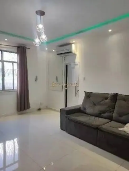 Foto 2 de Apartamento com 2 quartos à venda, 70m2 em Vila Valqueire, Rio De Janeiro - RJ