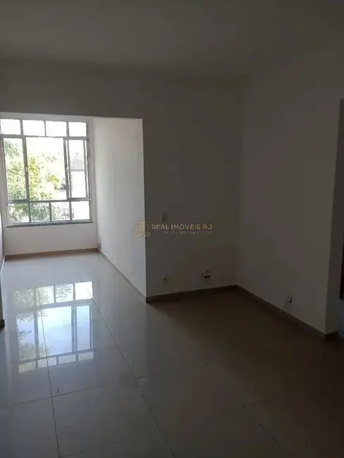 Apartamento com 2 quartos à venda, 60m2 em Freguesia (Jacarepaguá), Rio De Janeiro - RJ - imagem 3 Foto 3 de Apartamento com 2 quartos à venda, 60m2 em Freguesia (Jacarepaguá), Rio De Janeiro - RJ