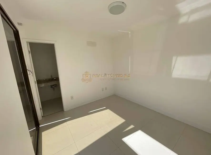 Apartamento com 4 quartos à venda, 283m2 em Rio De Janeiro - RJ - imagem 5 Foto 5 de Apartamento com 4 quartos à venda, 283m2 em Rio De Janeiro - RJ