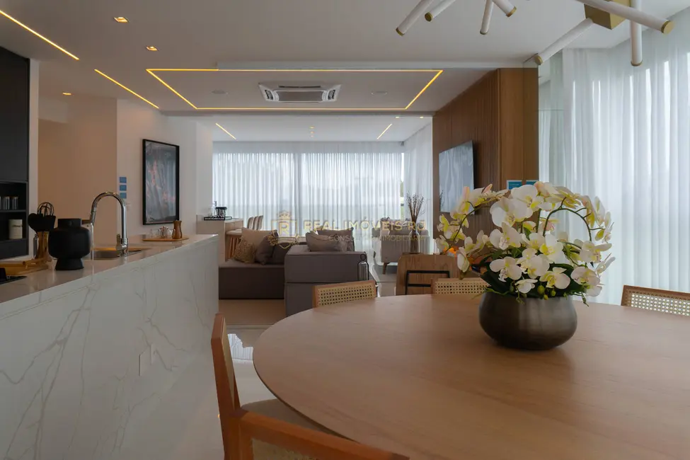 Apartamento com 4 quartos à venda, 147m2 em Barra da Tijuca, Rio De Janeiro - RJ - imagem 3 Foto 3 de Apartamento com 4 quartos à venda, 147m2 em Barra da Tijuca, Rio De Janeiro - RJ