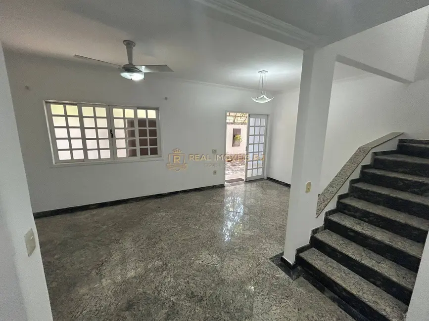 Foto 2 de Casa com 4 quartos para alugar, 180m2 em Anil, Rio De Janeiro - RJ