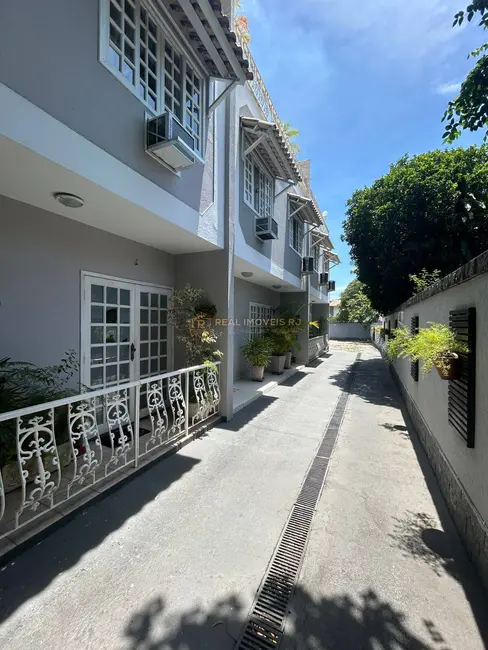 Foto 1 de Casa com 4 quartos para alugar, 180m2 em Anil, Rio De Janeiro - RJ