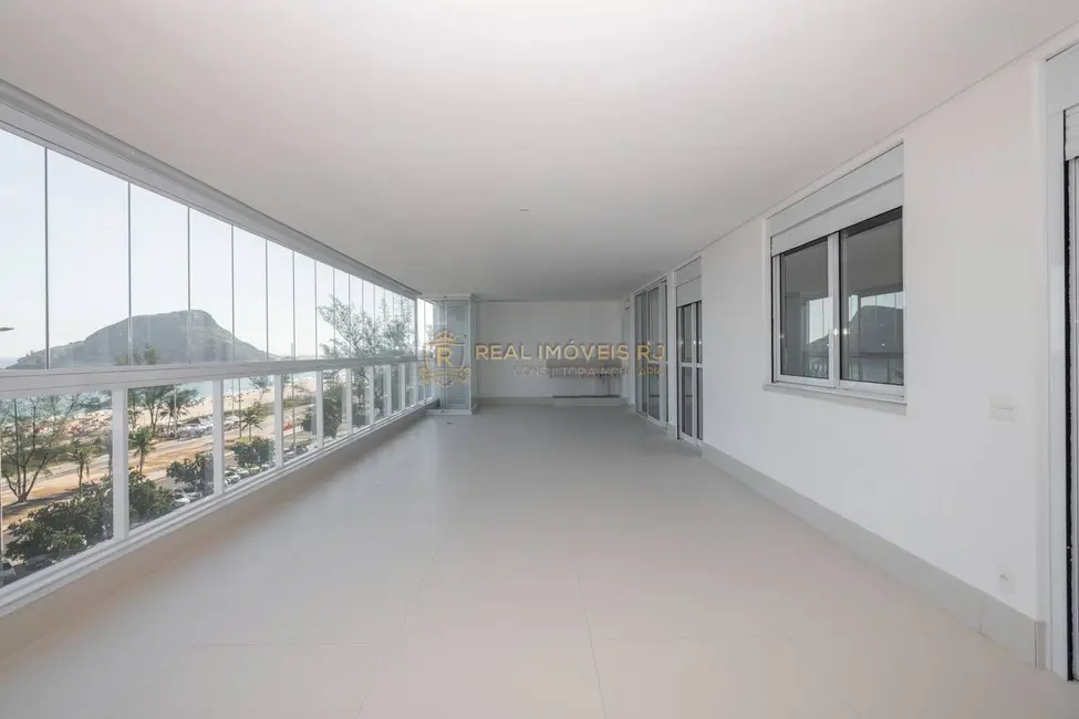 Apartamento com 3 quartos à venda, 148m2 em Recreio dos Bandeirantes, Rio De Janeiro - RJ - imagem 2 Foto 2 de Apartamento com 3 quartos à venda, 148m2 em Recreio dos Bandeirantes, Rio De Janeiro - RJ