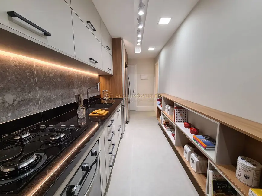 Foto 1 de Apartamento com 5 quartos à venda, 122m2 em Rio De Janeiro - RJ