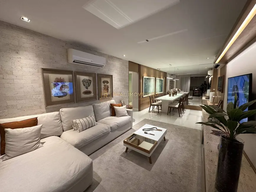 Foto 1 de Apartamento com 3 quartos à venda, 131m2 em Rio De Janeiro - RJ