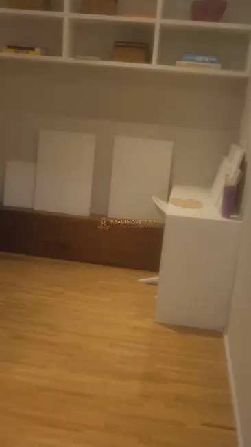 Apartamento com 5 quartos à venda, 160m2 em Rio De Janeiro - RJ - imagem 9 Foto 9 de Apartamento com 5 quartos à venda, 160m2 em Rio De Janeiro - RJ