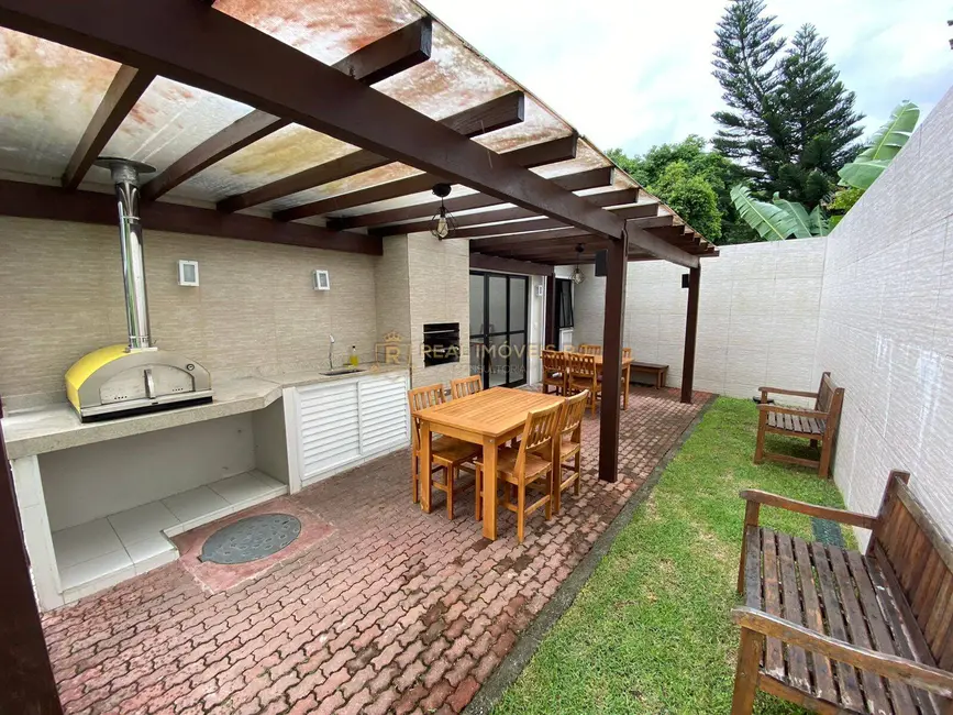 Foto 12 de Casa com 3 quartos para alugar, 136m2 em Vargem Grande, Rio De Janeiro - RJ