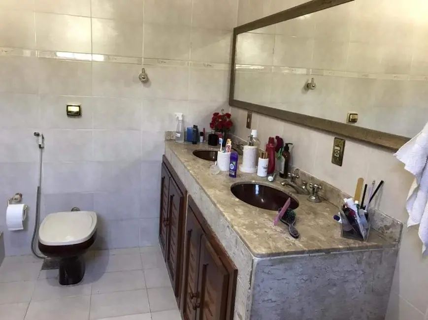 Casa com 6 quartos à venda, 344m2 em Anil, Rio De Janeiro - RJ - imagem 5 Foto 5 de Casa com 6 quartos à venda, 344m2 em Anil, Rio De Janeiro - RJ