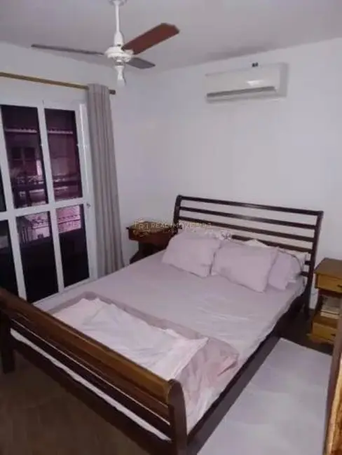 Casa com 3 quartos à venda, 150m2 em Jacarepaguá, Rio De Janeiro - RJ - imagem 9 Foto 9 de Casa com 3 quartos à venda, 150m2 em Jacarepaguá, Rio De Janeiro - RJ