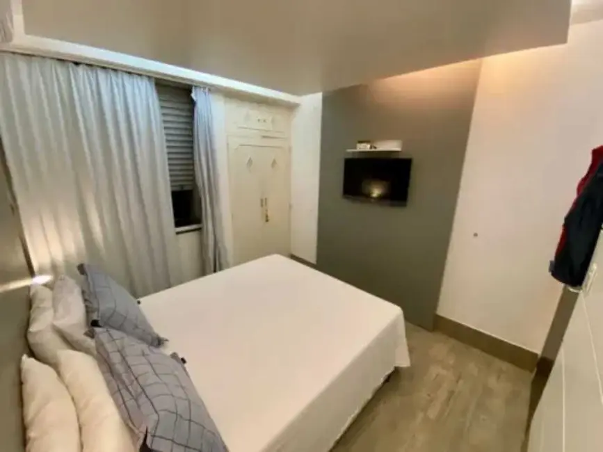 Foto 3 de Apartamento com 2 quartos à venda, 65m2 em Copacabana, Rio De Janeiro - RJ
