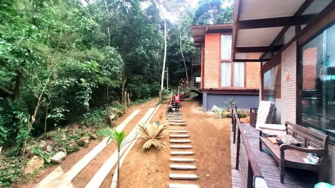 Foto 1 de Casa com 6 quartos à venda, 250m2 em Vargem Grande, Rio De Janeiro - RJ