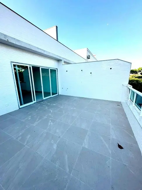 Cobertura com 3 quartos à venda, 180m2 em Recreio dos Bandeirantes, Rio De Janeiro - RJ - imagem 5 Foto 5 de Cobertura com 3 quartos à venda, 180m2 em Recreio dos Bandeirantes, Rio De Janeiro - RJ