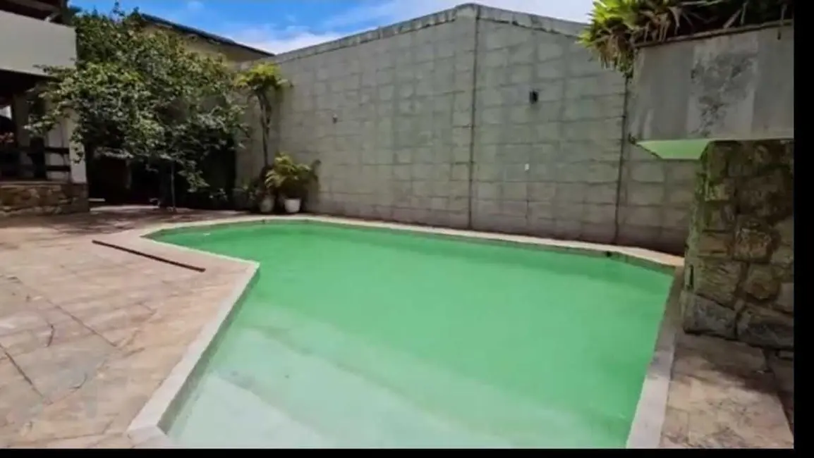 Casa com 7 quartos à venda, 668m2 em Barra da Tijuca, Rio De Janeiro - RJ - imagem 5 Foto 5 de Casa com 7 quartos à venda, 668m2 em Barra da Tijuca, Rio De Janeiro - RJ