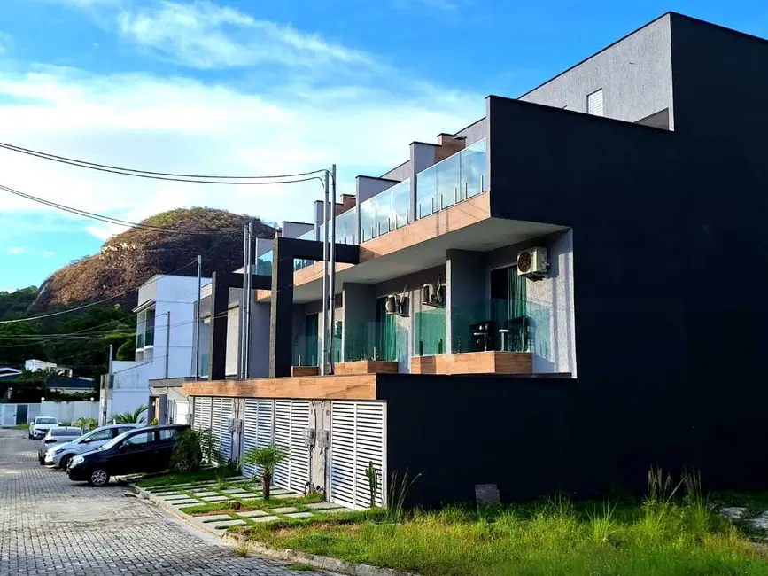 Foto 1 de Casa com 3 quartos à venda, 400m2 em Jacarepaguá, Rio De Janeiro - RJ