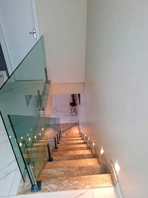 Casa com 3 quartos à venda, 400m2 em Jacarepaguá, Rio De Janeiro - RJ - imagem 6 Foto 6 de Casa com 3 quartos à venda, 400m2 em Jacarepaguá, Rio De Janeiro - RJ