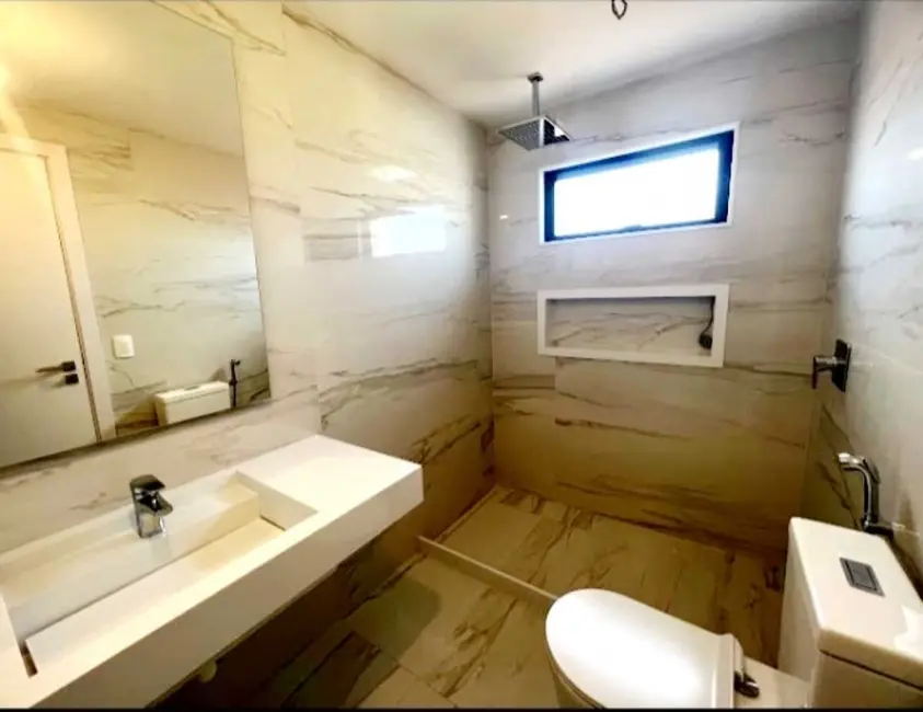 Casa com 3 quartos à venda, 319m2 em Barra da Tijuca, Rio De Janeiro - RJ - imagem 9 Foto 9 de Casa com 3 quartos à venda, 319m2 em Barra da Tijuca, Rio De Janeiro - RJ