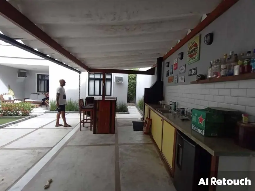 Casa com 5 quartos à venda, 350m2 em Anil, Rio De Janeiro - RJ - imagem 2 Foto 2 de Casa com 5 quartos à venda, 350m2 em Anil, Rio De Janeiro - RJ