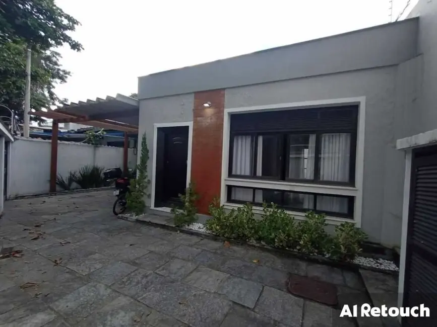 Casa com 5 quartos à venda, 350m2 em Anil, Rio De Janeiro - RJ - imagem 3 Foto 3 de Casa com 5 quartos à venda, 350m2 em Anil, Rio De Janeiro - RJ
