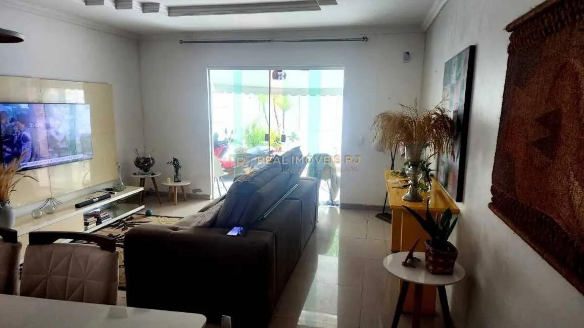 Casa com 3 quartos à venda, 130m2 em Freguesia (Jacarepaguá), Rio De Janeiro - RJ - imagem 9 Foto 9 de Casa com 3 quartos à venda, 130m2 em Freguesia (Jacarepaguá), Rio De Janeiro - RJ