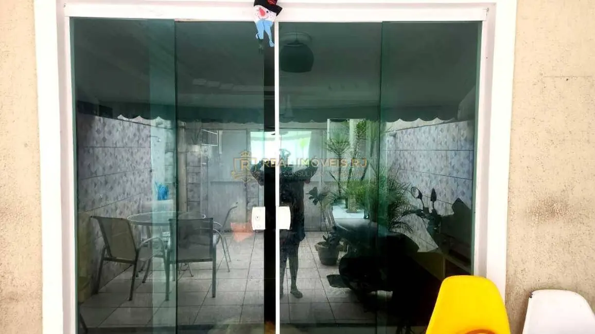 Casa com 3 quartos à venda, 130m2 em Freguesia (Jacarepaguá), Rio De Janeiro - RJ - imagem 8 Foto 8 de Casa com 3 quartos à venda, 130m2 em Freguesia (Jacarepaguá), Rio De Janeiro - RJ
