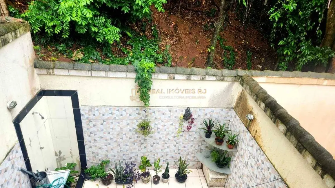 Casa com 3 quartos à venda, 130m2 em Freguesia (Jacarepaguá), Rio De Janeiro - RJ - imagem 5 Foto 5 de Casa com 3 quartos à venda, 130m2 em Freguesia (Jacarepaguá), Rio De Janeiro - RJ