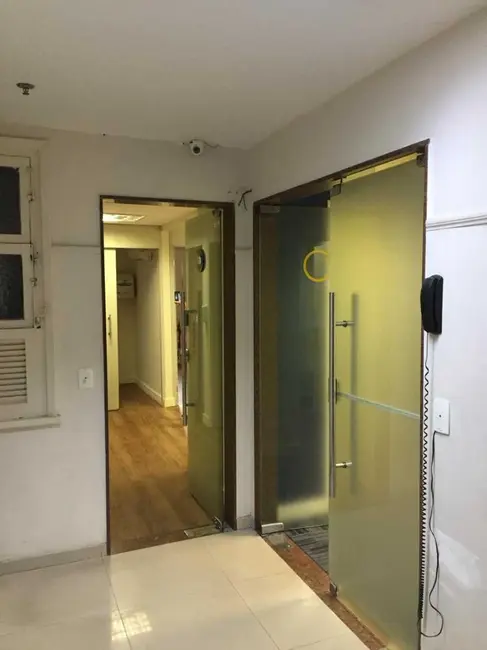 Sala Comercial com 1 quarto à venda, 300m2 em Centro, Rio De Janeiro - RJ - imagem 5 Foto 5 de Sala Comercial com 1 quarto à venda, 300m2 em Centro, Rio De Janeiro - RJ