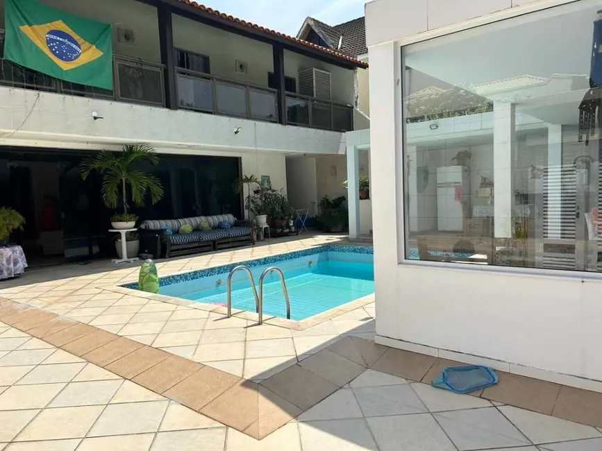 Foto 2 de Casa com 4 quartos à venda, 600m2 em Barra da Tijuca, Rio De Janeiro - RJ