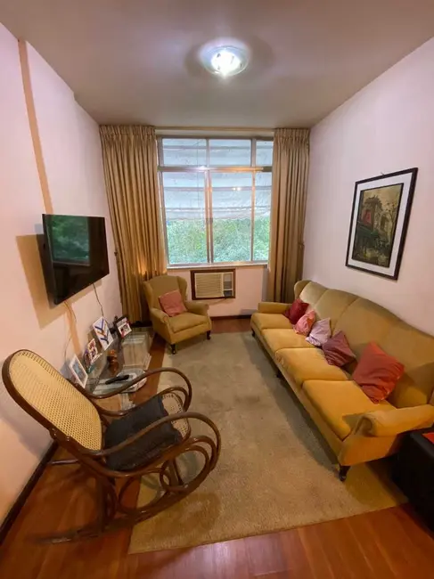 Foto 2 de Apartamento com 4 quartos à venda, 110m2 em Copacabana, Rio De Janeiro - RJ