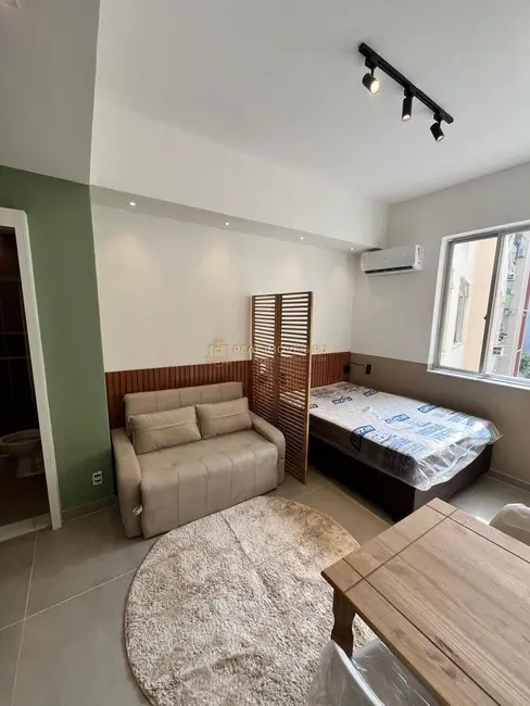 Apartamento com 1 quarto à venda, 22m2 em Centro, Rio De Janeiro - RJ - imagem 3 Foto 3 de Apartamento com 1 quarto à venda, 22m2 em Centro, Rio De Janeiro - RJ