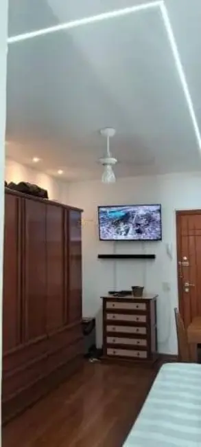 Apartamento com 1 quarto à venda, 18m2 em Centro, Rio De Janeiro - RJ - imagem 8 Foto 8 de Apartamento com 1 quarto à venda, 18m2 em Centro, Rio De Janeiro - RJ