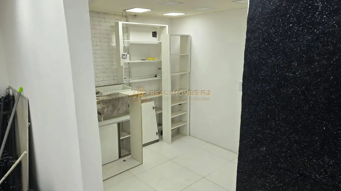 Sala Comercial à venda, 80m2 em Centro, Rio De Janeiro - RJ - imagem 8 Foto 8 de Sala Comercial à venda, 80m2 em Centro, Rio De Janeiro - RJ