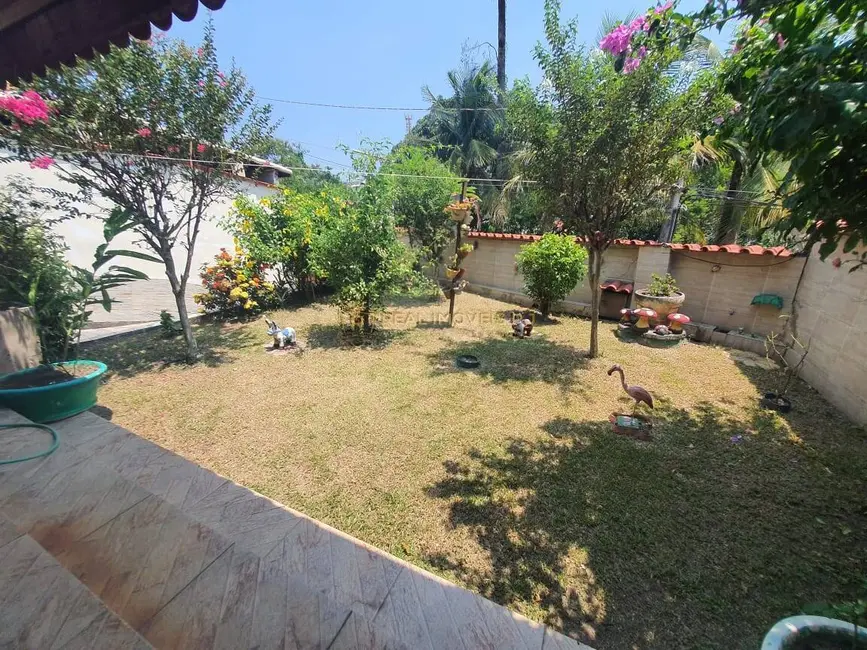 Foto 2 de Casa com 4 quartos à venda, 326m2 em Vila Valqueire, Rio De Janeiro - RJ