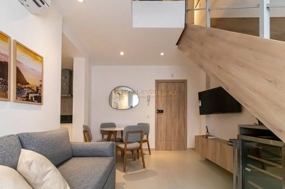 Foto 3 de Apartamento com 2 quartos à venda, 68m2 em Copacabana, Rio De Janeiro - RJ