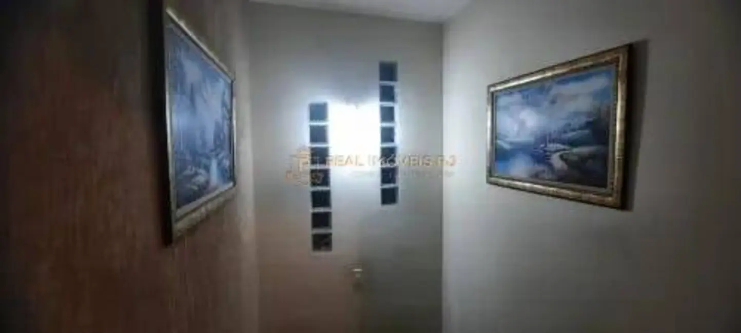 Casa com 2 quartos à venda, 110m2 em Vila Valqueire, Rio De Janeiro - RJ - imagem 9 Foto 9 de Casa com 2 quartos à venda, 110m2 em Vila Valqueire, Rio De Janeiro - RJ