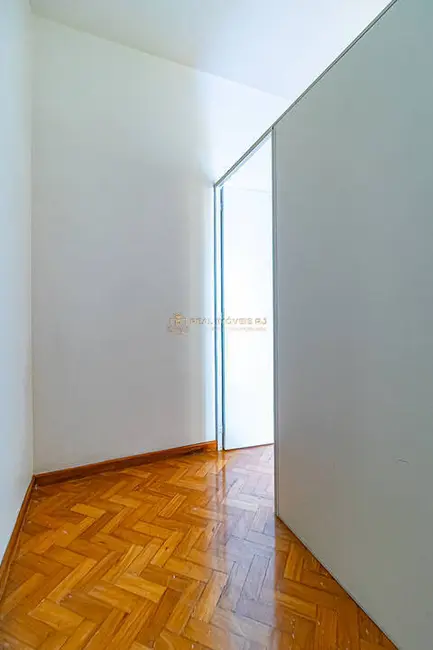 Foto 9 de Sala Comercial à venda, 48m2 em Copacabana, Rio De Janeiro - RJ