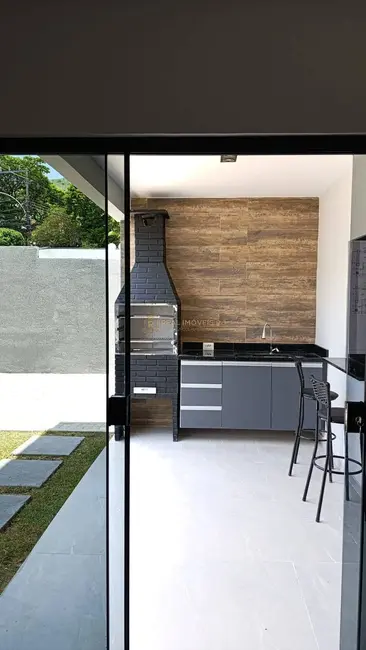 Foto 3 de Casa com 2 quartos à venda, 86m2 em Praça Seca, Rio De Janeiro - RJ