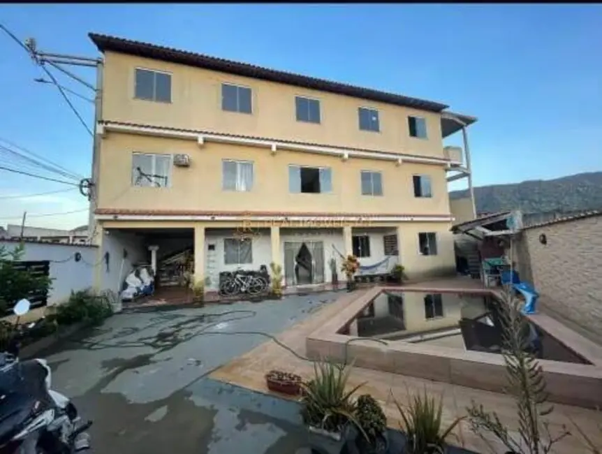 Casa com 4 quartos à venda, 300m2 em Vargem Grande, Rio De Janeiro - RJ - imagem 4 Foto 4 de Casa com 4 quartos à venda, 300m2 em Vargem Grande, Rio De Janeiro - RJ