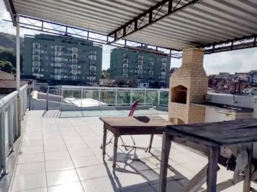 Casa com 5 quartos à venda, 200m2 em Praça Seca, Rio De Janeiro - RJ - imagem 2 Foto 2 de Casa com 5 quartos à venda, 200m2 em Praça Seca, Rio De Janeiro - RJ