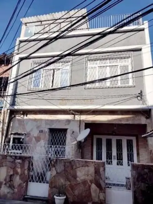 Casa com 5 quartos à venda, 200m2 em Praça Seca, Rio De Janeiro - RJ - imagem 3 Foto 3 de Casa com 5 quartos à venda, 200m2 em Praça Seca, Rio De Janeiro - RJ
