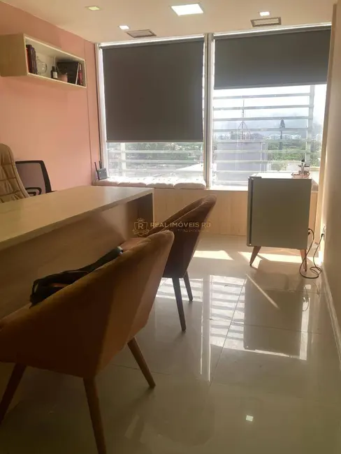 Sala Comercial para alugar, 35m2 em Recreio dos Bandeirantes, Rio De Janeiro - RJ - imagem 3 Foto 3 de Sala Comercial para alugar, 35m2 em Recreio dos Bandeirantes, Rio De Janeiro - RJ