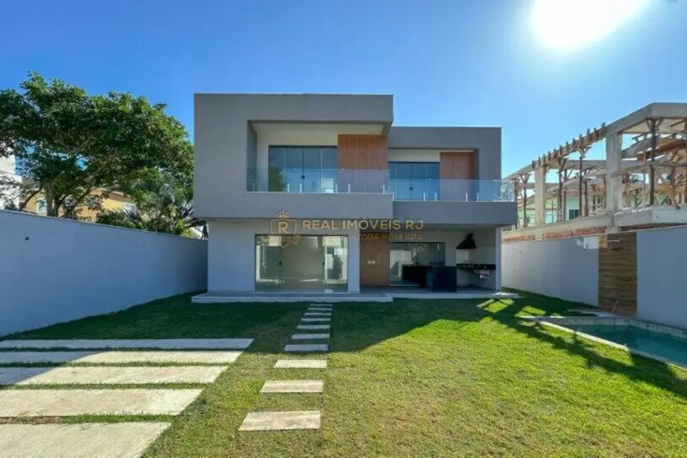 Foto 3 de Casa com 3 quartos à venda e para alugar, 300m2 em Guaratiba, Rio De Janeiro - RJ