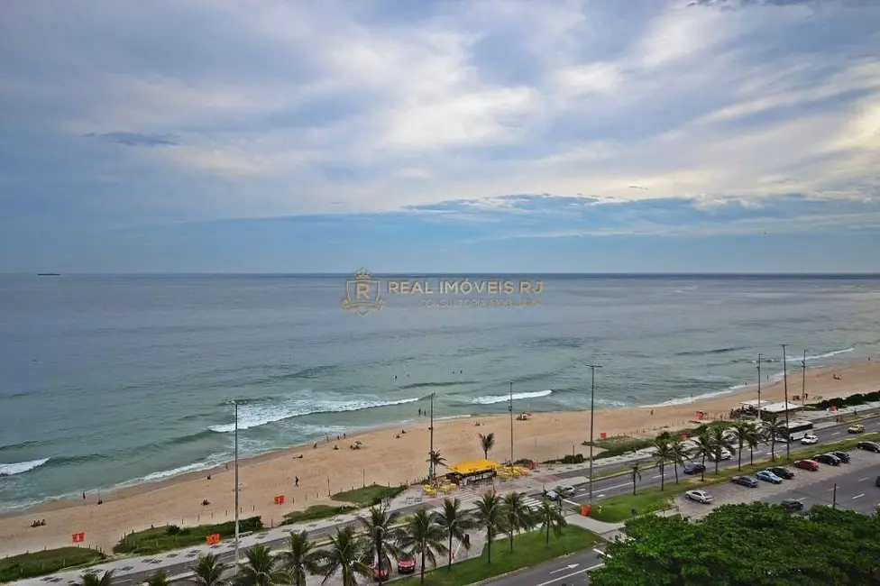 Apartamento com 4 quartos para alugar, 150m2 em Barra da Tijuca, Rio De Janeiro - RJ - imagem 4 Foto 4 de Apartamento com 4 quartos para alugar, 150m2 em Barra da Tijuca, Rio De Janeiro - RJ
