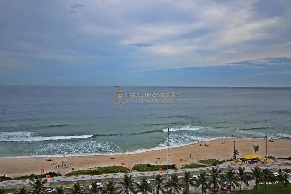 Apartamento com 4 quartos para alugar, 150m2 em Barra da Tijuca, Rio De Janeiro - RJ - imagem 3 Foto 3 de Apartamento com 4 quartos para alugar, 150m2 em Barra da Tijuca, Rio De Janeiro - RJ