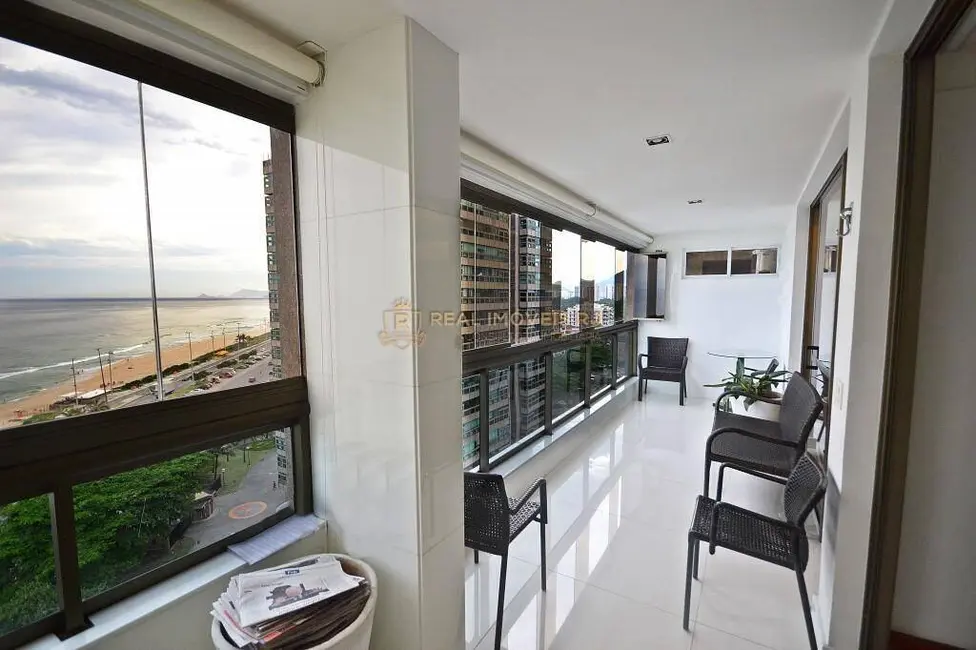 Apartamento com 4 quartos para alugar, 150m2 em Barra da Tijuca, Rio De Janeiro - RJ - imagem 2 Foto 2 de Apartamento com 4 quartos para alugar, 150m2 em Barra da Tijuca, Rio De Janeiro - RJ